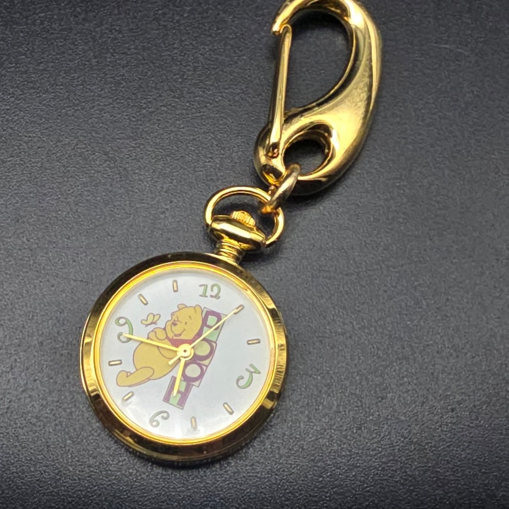 Avon Winnie The Pooh Keychain Watch In Box Quartz WORKS Working - Picture 7 of 8
